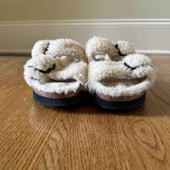 Birkenstock Arizona Big Buckle Teddy Shearling Sandals - Picture 9 of 13